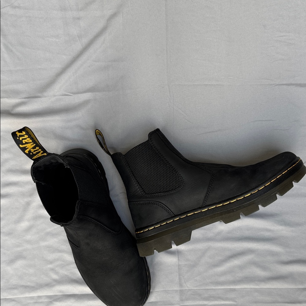 Dr MARTENS Black Chelsea Boots